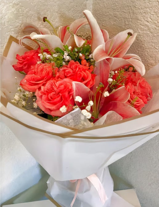 Magnificent pink roses and White lilies