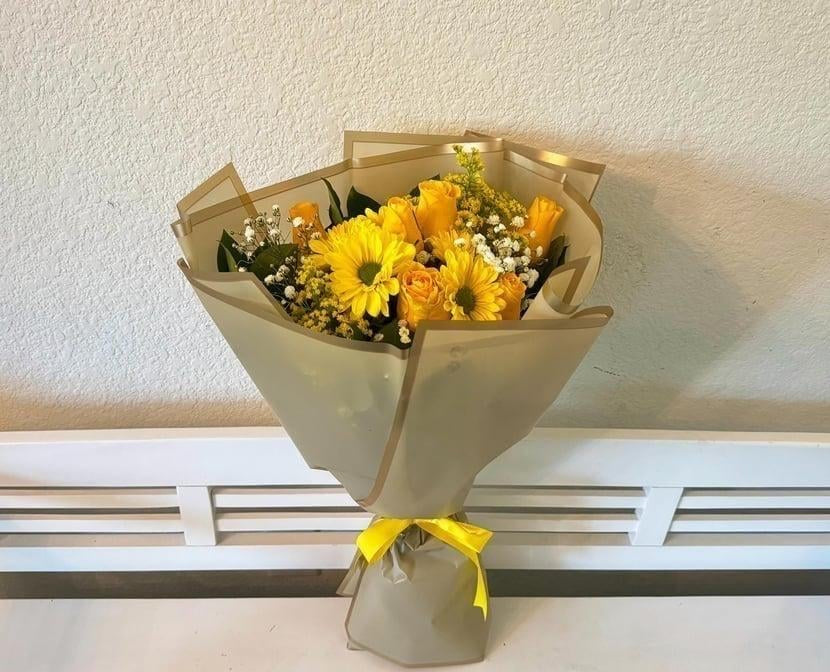Golden Harmony Bouquet